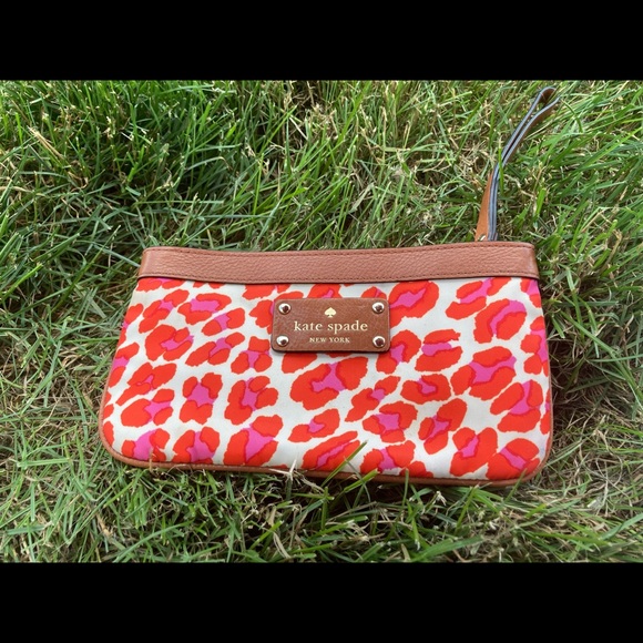 Kate Spade wristlet orange and pink leopard - Picture 1 of 3